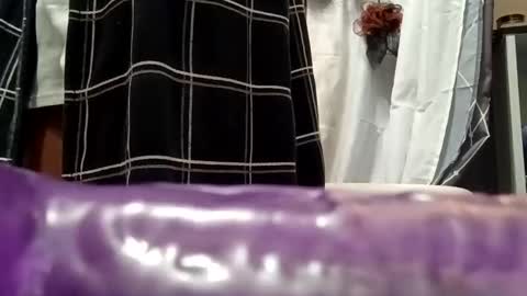 Snapshot of sexiiyellowboii87 chatting on 09.09.25 sexiiyellowboii87 online show from 09.09.25