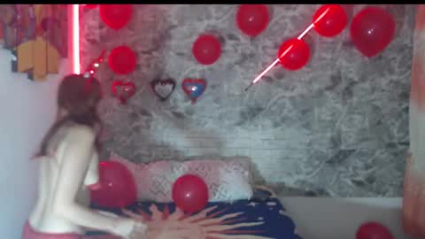 Snapshot of sexincompany chatting on 02.14.25 monserat y thony online show from 02.14.25