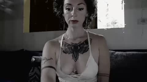 Trixy Rose online show from 03.03.25