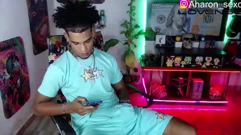 Aharon  ravelo online show from 10.22.25