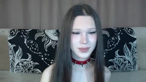 Nextdoor Princess online show from 09.11.25