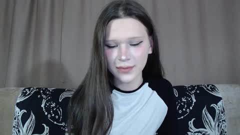 Nextdoor Princess online show from 10.11.25