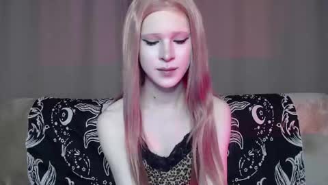Nextdoor Princess online show from 08.09.26