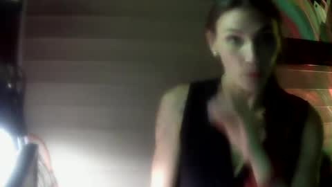Snapshot of sexxileeah42o chatting on 09.26.25 Leeah CloudZzz online show from 09.26.25