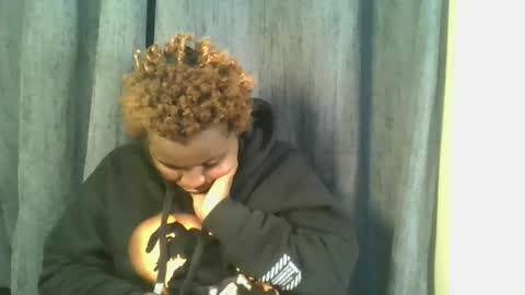 Snapshot of sexxy_amira chatting on 10.26.25 sexxy_amira online show from 10.26.25