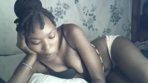 sexxy_curvy23 online show from 02.27.26