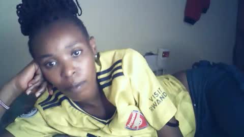 sexxy_curvy23 online show from 04.21.26