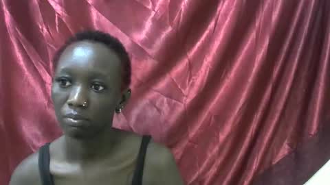 Snapshot of sexxy_veee chatting on 10.05.25 sexxy_veee online show from 10.05.25