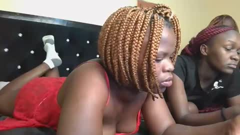 Snapshot of sexxyivy chatting on 09.24.25 ivy online show from 09.24.25