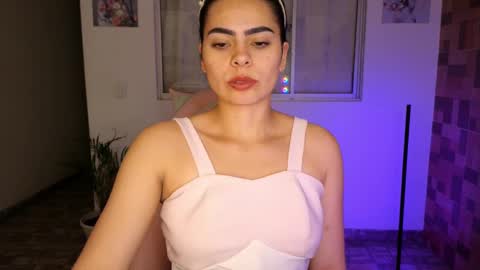  Angie   online show from 02.17.25