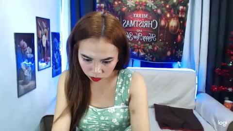 Snapshot of sexxywild_asiants4uxxx chatting on 12.27.24 Jessica online show from 12.27.24