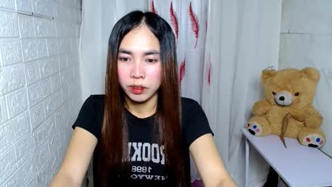 Snapshot of sexxywild_asiants4uxxx chatting on 09.27.25 Jessica online show from 09.27.25