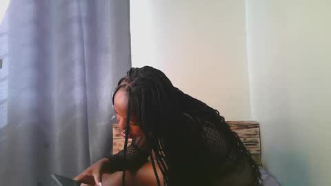 Ariana online show from 12.15.25