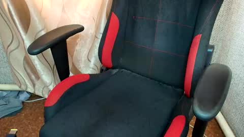 Jessica  Face only in pvt or in snapchat Dont ask more.... online show from 10.16.25