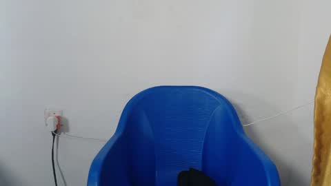 Snapshot of sexy_bluey247 chatting on 04.20.26 sexy_bluey247 online show from 04.20.26