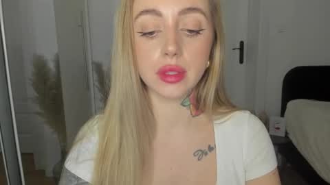 C o r a l i e online show from 03.11.25