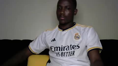 Snapshot of sexy_couple412048 chatting on 12.25.24 obed and immy online show from 12.25.24