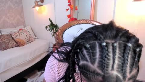  C R I S T A L  online show from 12.31.24