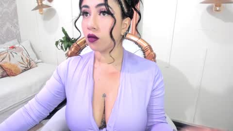  C R I S T A L  online show from 01.05.25