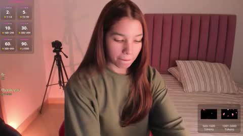 Snapshot of sexy_dreams19 chatting on 11.17.25 My name is Keyty H. Welcome online show from 11.17.25