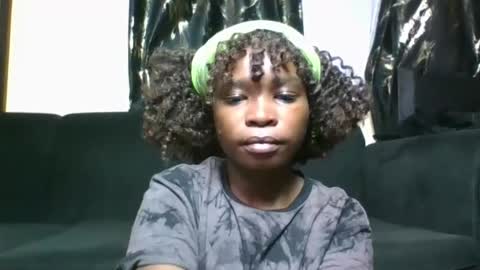 Trina online show from 09.12.25