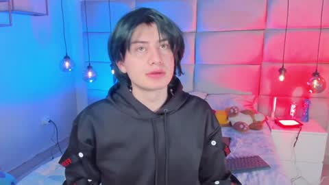 Snapshot of sexy_hot_boyy chatting on 12.12.24 Dereck Martinez online show from 12.12.24