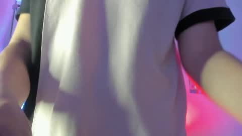 Snapshot of sexy_hot_boyy chatting on 12.18.24 Dereck Martinez online show from 12.18.24