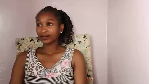 Snapshot of sexy_joyline chatting on 02.11.26 joy online show from 02.11.26