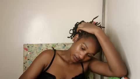 Snapshot of sexy_joyline chatting on 03.09.26 joy online show from 03.09.26