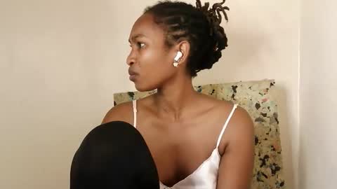 Snapshot of sexy_joyline chatting on 03.22.26 joy online show from 03.22.26