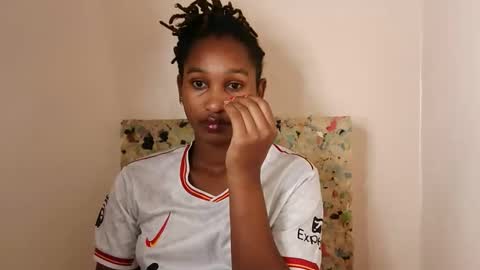 Snapshot of sexy_joyline chatting on 03.29.26 joy online show from 03.29.26