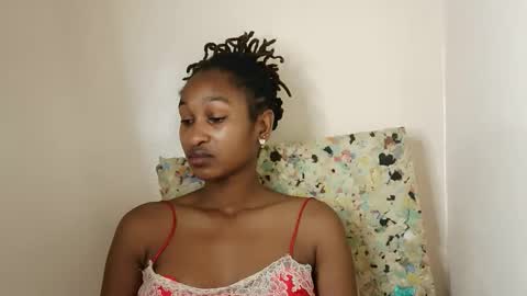 Snapshot of sexy_joyline chatting on 04.01.26 joy online show from 04.01.26