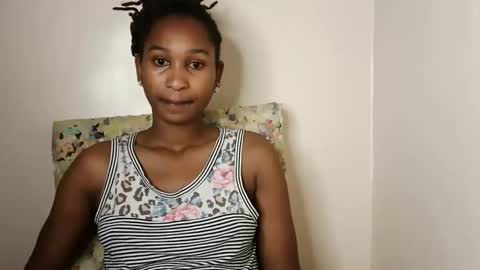 Snapshot of sexy_joyline chatting on 04.03.26 joy online show from 04.03.26