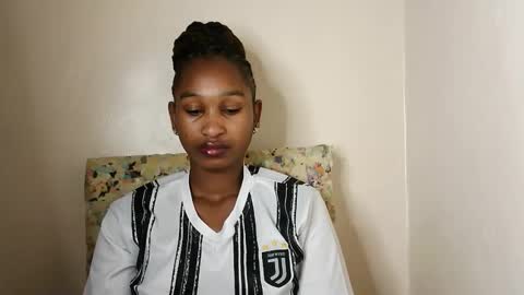 Snapshot of sexy_joyline chatting on 04.07.26 joy online show from 04.07.26