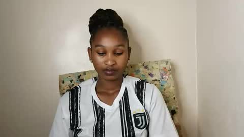 Snapshot of sexy_joyline chatting on 04.07.26 joy online show from 04.07.26