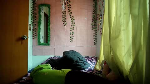 sexy lolas online show from 03.18.26