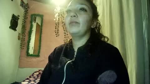 Snapshot of sexy_lolas chatting on 06.18.26 sexy lolas online show from 06.18.26
