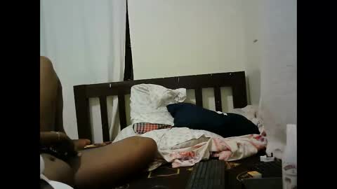 sexy_lunah online show from 02.17.25