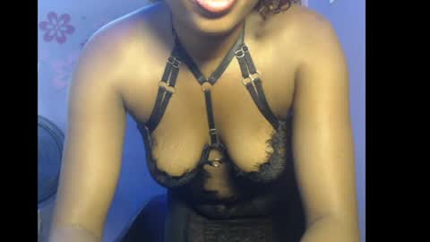 Snapshot of sexy_mariax chatting on 05.23.26 Debby online show from 05.23.26