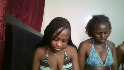 Snapshot of sexy_maya2 chatting on 07.15.26 sexy_maya2 online show from 07.15.26