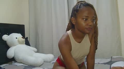 Snapshot of sexy_moh1 chatting on 10.24.25 sexy_moh1 online show from 10.24.25