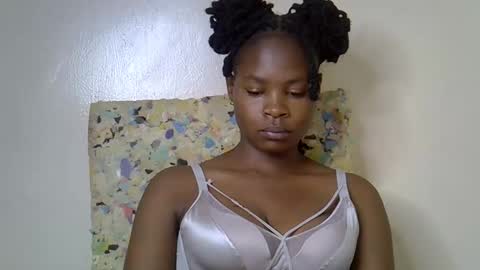 Molyne online show from 03.13.26