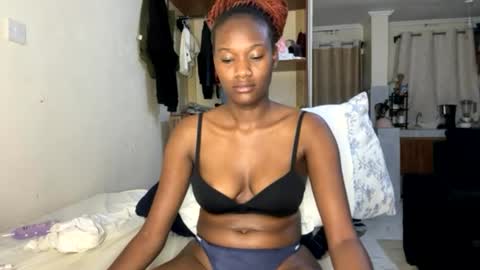 Nyla online show from 06.26.26