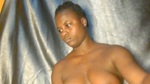 sexy_petitqueen online show from 05.11.26