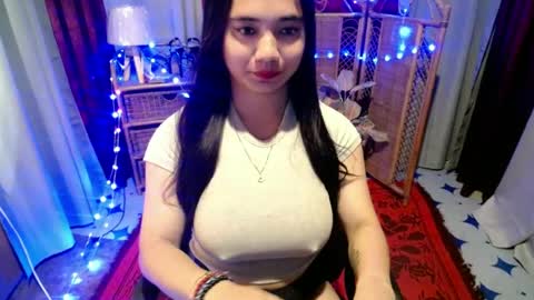 Snapshot of sexy_pussy143 chatting on 06.23.26 angela online show from 06.23.26