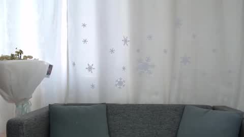 Snapshot of sexy_sansa chatting on 11.18.25 Alina online show from 11.18.25