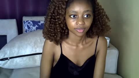 Snapshot of sexy_short chatting on 06.27.26 Janet online show from 06.27.26