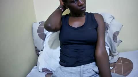 sexy_tania1 online show from 12.22.25