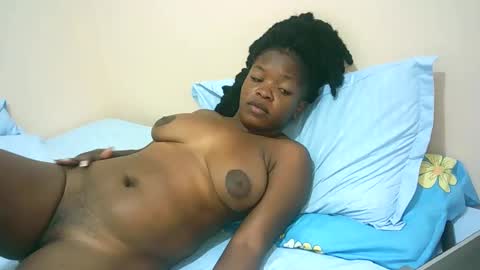 Snapshot of sexy_tiffah33 chatting on 03.06.25 Tiffah online show from 03.06.25