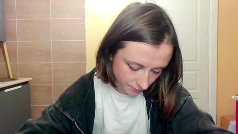 Mandy Green online show from 10.03.25